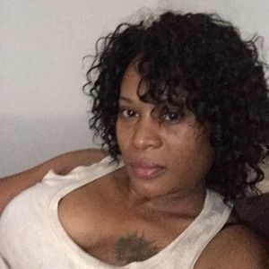 Meet your Posher, Liz